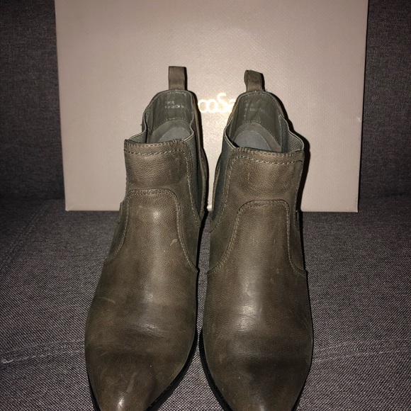 Bella Vita ankle booties - Picture 2 of 8